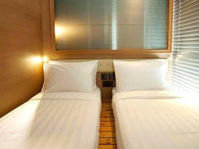 Bluejay Residences Hotel Hong Kong